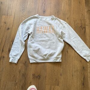 Gray Sweatshirt with Orange 'HAWAII' Print